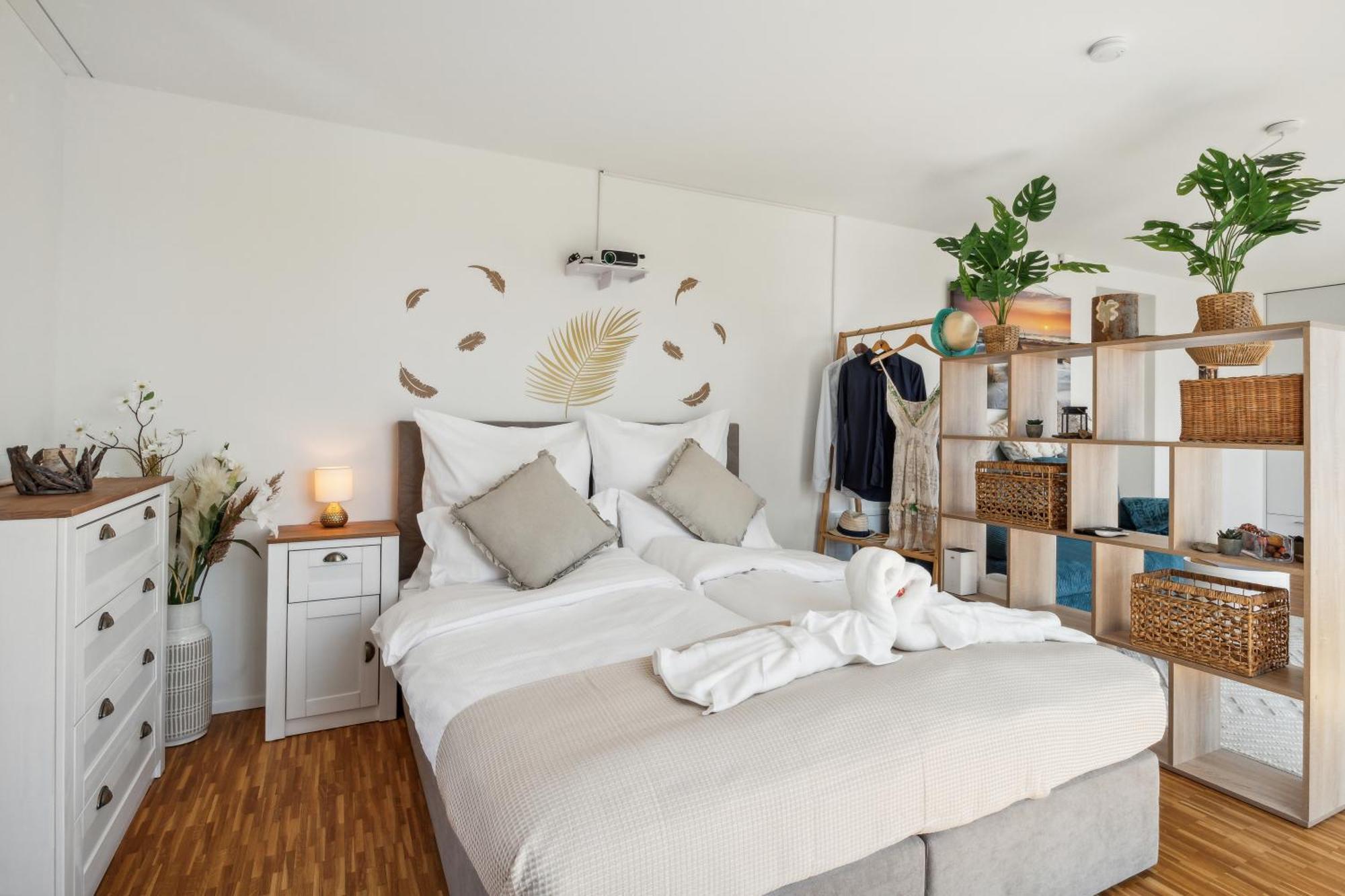 Business I Family Apartment I 1-4 Personen - Aare Blick, Nahe Altstadt I Beamer - 99" Leinwand I Terrassen Lounge Und Parkplatz Brugg  Exteriör bild